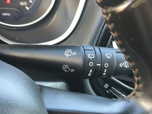 Used 2020 Jeep Compass Limited image 27