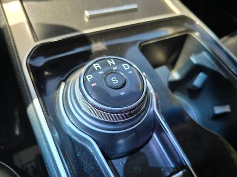 Used 2020 Ford Edge SEL FWD image 33