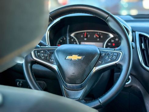 Used 2024 Chevrolet Equinox LT image 16