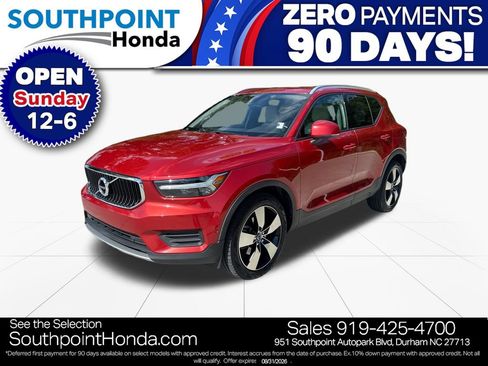 Used 2019 Volvo XC40 T4 Momentum FWD image 3