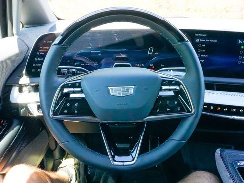 Used 2025 Cadillac Optiq Sport 1 image 32