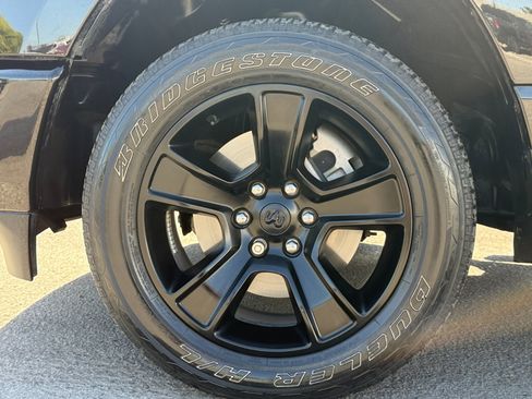 Used 2024 RAM 1500 Big Horn AWD/4WD image 11