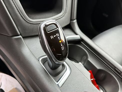 Used 2018 Cadillac XT5 Premium Luxury image 12