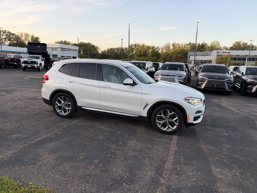 Used 2020 BMW X3 xDrive30i w/ Executive Package AWD/4WD image 16
