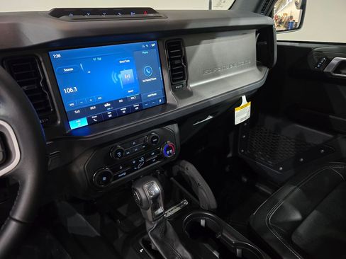 New 2025 Ford Bronco Badlands w/ Sasquatch Package image 22