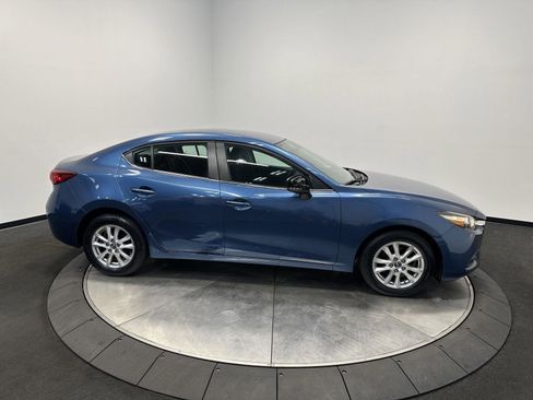 Used 2017 MAZDA MAZDA3 Sport w/ Preferred Equipment Package image 8