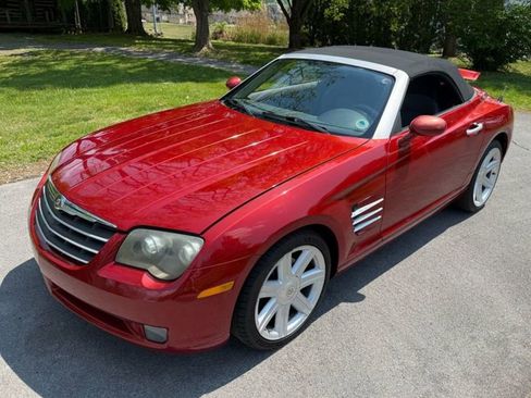 Used 2005 Chrysler Crossfire Limited RWD image 9
