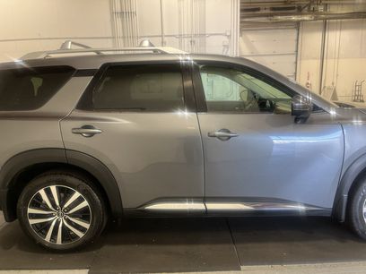 Used 2023 Nissan Pathfinder Platinum w/ Cargo Package