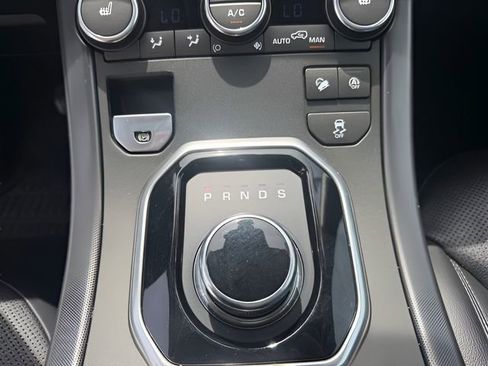 Used 2019 Land Rover Range Rover Evoque SE AWD/4WD image 19