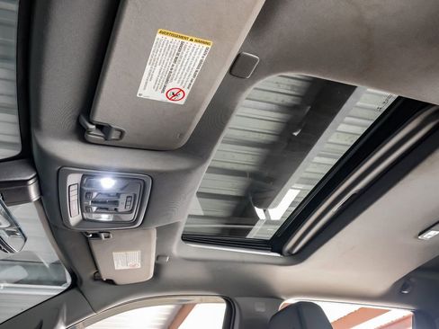 Used 2023 GMC Sierra 3500 Denali w/ Denali Ultimate Package image 22