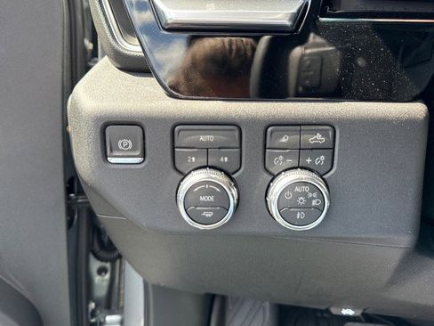 New 2026 GMC Sierra 1500 Elevation w/ Elevation Premium Package image 18