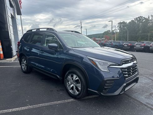 New 2025 Subaru Ascent Premium image 4