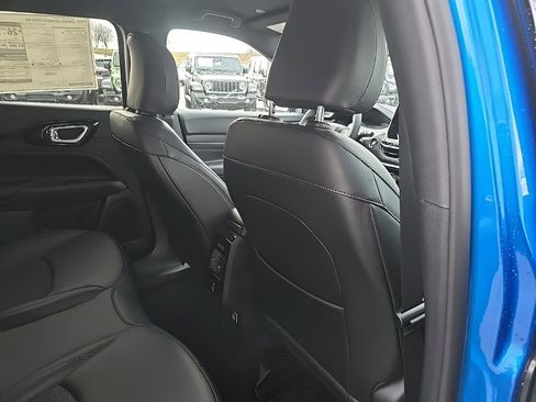 New 2026 Jeep Compass Latitude image 76