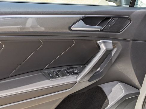 Certified 2023 Volkswagen Tiguan SE R-Line FWD image 10