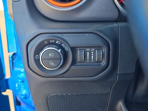 Used 2021 Jeep Gladiator Mojave AWD/4WD image 21
