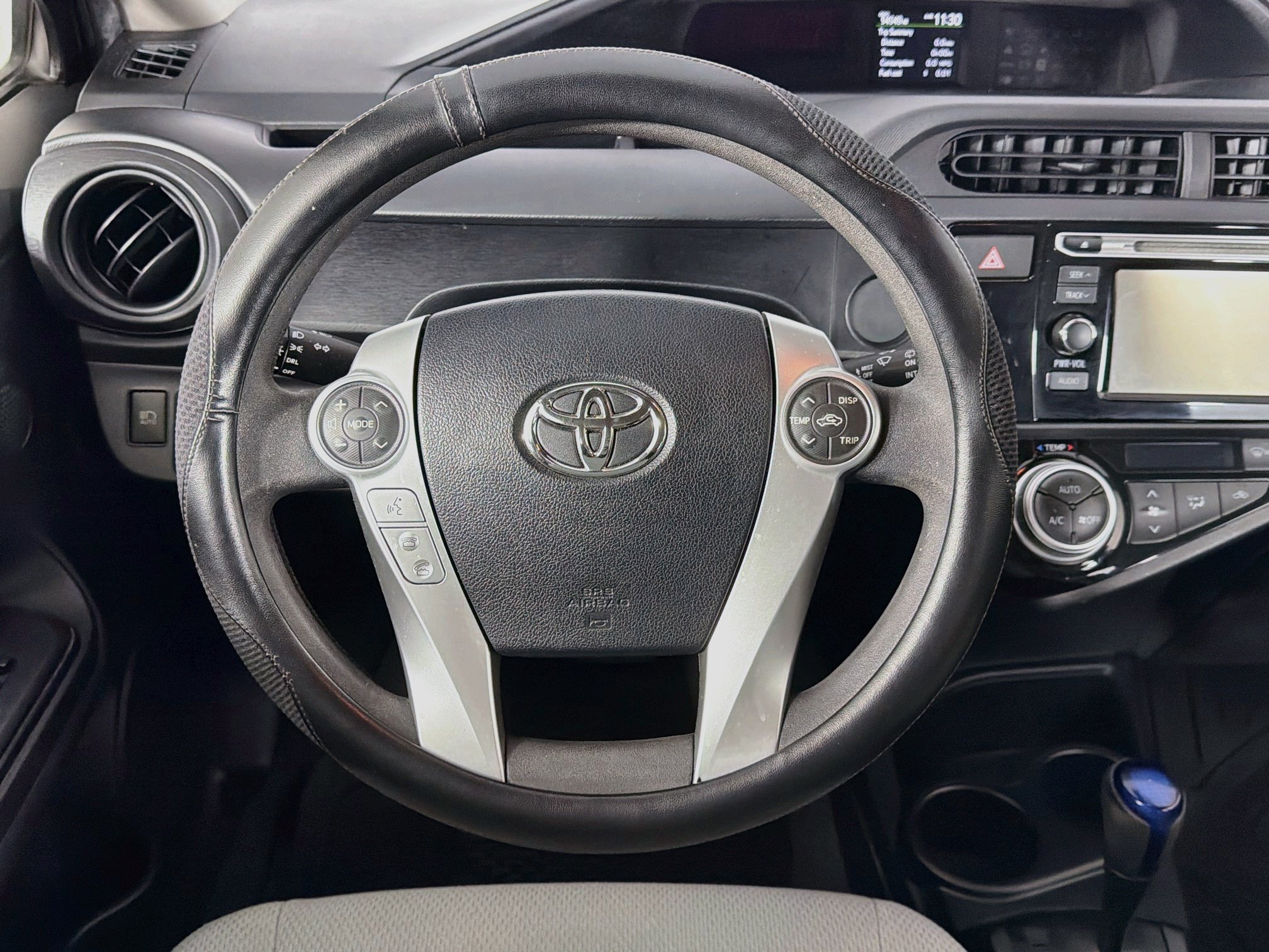 Used 2017 Toyota Prius C One FWD image 17