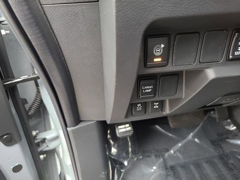 New 2026 Nissan Frontier PRO-4X w/ Pro-4x Convenience Package image 10