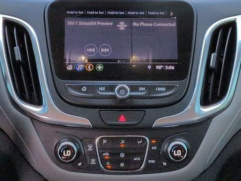 Used 2021 Chevrolet Equinox Premier FWD image 18