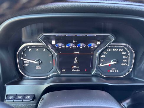 Used 2021 GMC Sierra 1500 AT4 w/ AT4 Premium Package AWD/4WD image 22