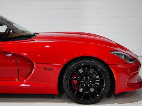 Used 2013 SRT Viper GTS w/ GTS Laguna Interior Pkg image 20
