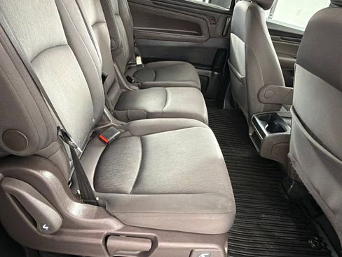 Used 2019 Honda Odyssey EX image 22