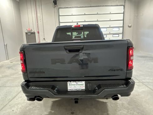 New 2026 RAM 1500 Big Horn AWD/4WD image 7