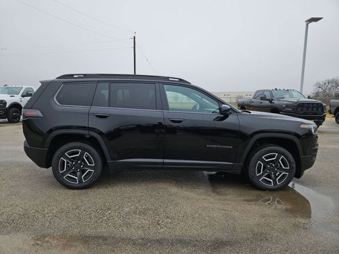 New 2026 Jeep Cherokee Limited image 2
