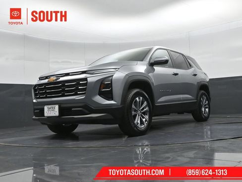 Used 2025 Chevrolet Equinox LT AWD/4WD image 41