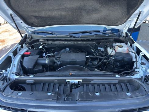 Used 2024 GMC Sierra 3500 SLE w/ SLE Convenience Package image 40