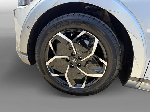 Certified 2024 Hyundai Ioniq 5 Limited RWD image 9