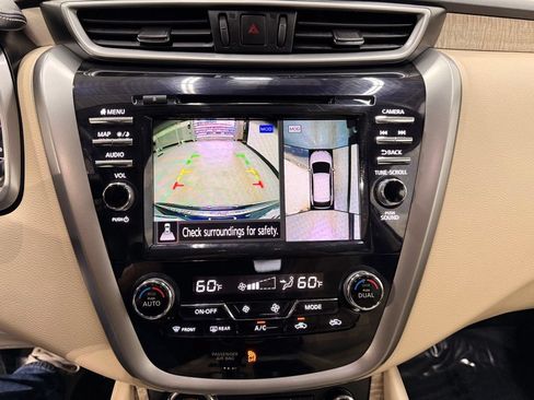 Used 2024 Nissan Murano SL AWD/4WD image 17