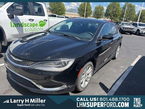 Used 2015 Chrysler 200 Limited w/ Convenience Group FWD image 1