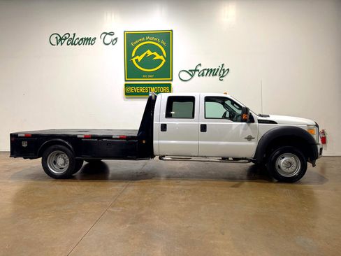 Used 2011 Ford F550 4x4 Crew Cab Super Duty w/ Payload Upgrade Pkg image 8