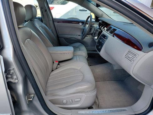 Used 2008 Buick Lucerne CXL w/ Luxury Package image 14