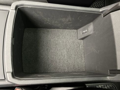 Used 2021 Volkswagen Atlas SE w/ Panoramic Sunroof Package image 27