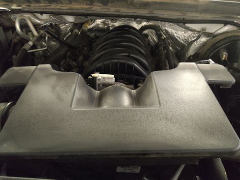 Used 2017 Chevrolet Suburban Premier image 30