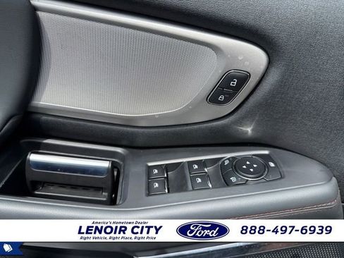 Used 2025 Ford Expedition Active RWD image 16