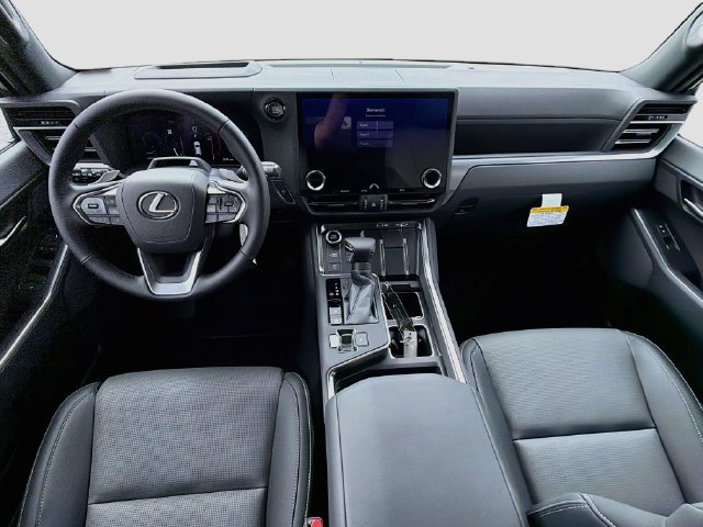 New 2026 Lexus GX 550 w/ Cold Area Package AWD/4WD image 17