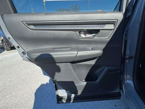 Certified 2025 Honda CR-V LX image 17