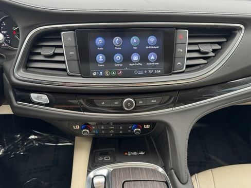 Used 2022 Buick Enclave Avenir AWD/4WD image 19
