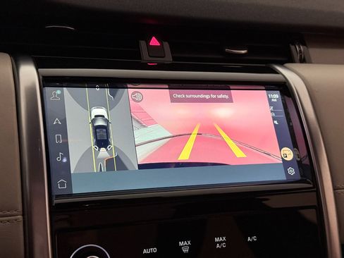 Used 2022 Land Rover Discovery Sport SE R-Dynamic image 32