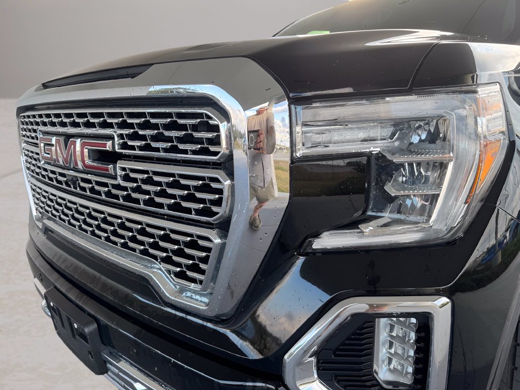 Used 2020 GMC Sierra 1500 Denali w/ Denali Ultimate Package AWD/4WD image 2