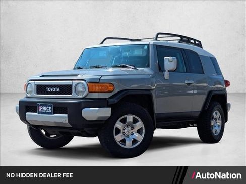 Used 2010 Toyota FJ Cruiser 4WD image 1