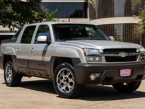 Used 2004 Chevrolet Avalanche 2WD image 26