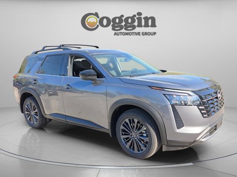 New 2026 Nissan Pathfinder SL w/ SL Premium Package image 7