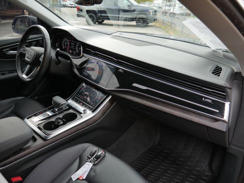 Used 2019 Audi Q8 Prestige image 30