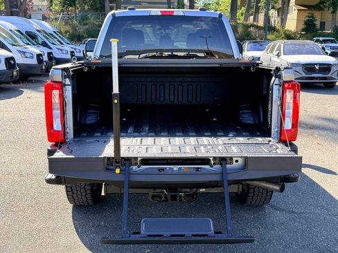 Used 2024 Ford F350 XLT AWD/4WD image 27