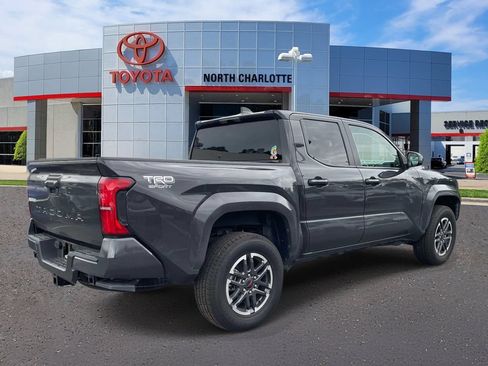 Used 2025 Toyota Tacoma TRD Sport RWD image 8