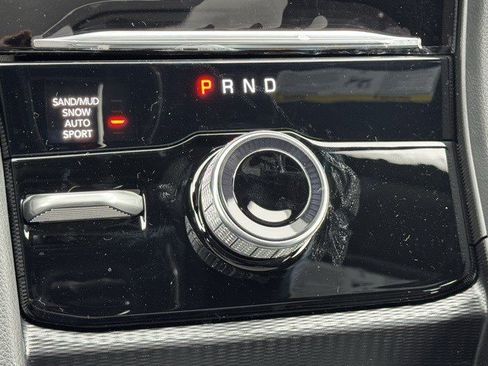 New 2025 Jeep Grand Cherokee L Limited image 24