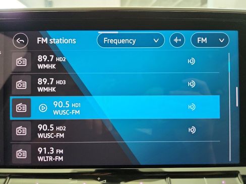 Certified 2025 Volkswagen Atlas SE w/ Panoramic Sunroof Package image 19